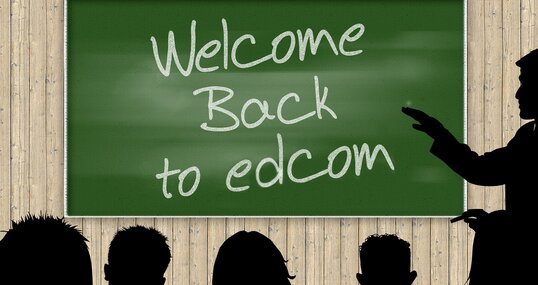 Schriftzug welcome back to edcom