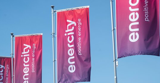 Blogbeitrag zur Referenz zu IAM, Fahnen von Enercity